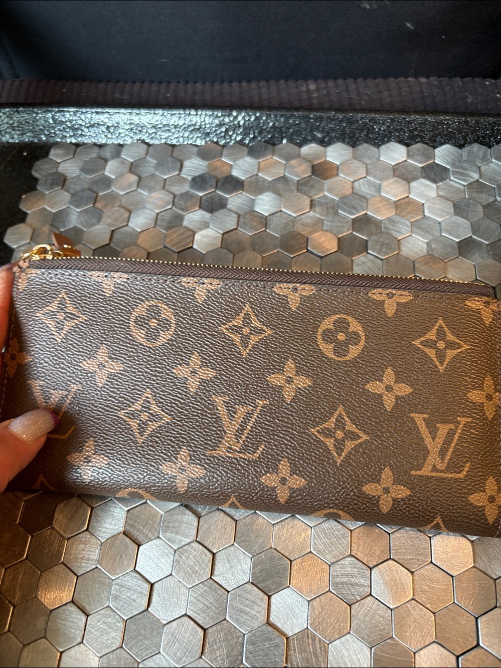 Wallet-Monogram 2 Zipperd Brown Long Monogram Wallet like new - Picture 9 of 10